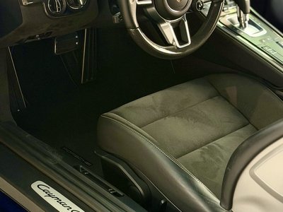 2021 Porsche 718 photo 10