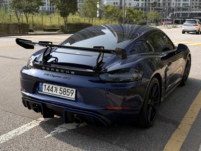 2021 Porsche 718 photo 4