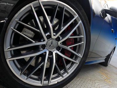 صورة 15 لـ 2023 Mercedes-BENZ C-CLASS AMG