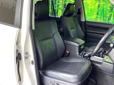 TOYOTA LAND CRUISER - 8