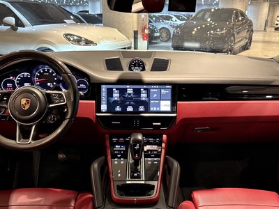 PORSCHE CAYENNE - 10