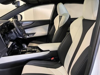 صورة 6 لـ 2024 Lexus NX