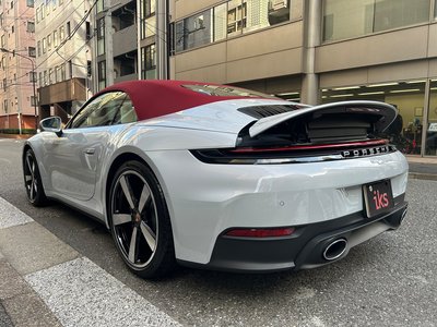 PORSCHE 911 CABRIOLET - 6