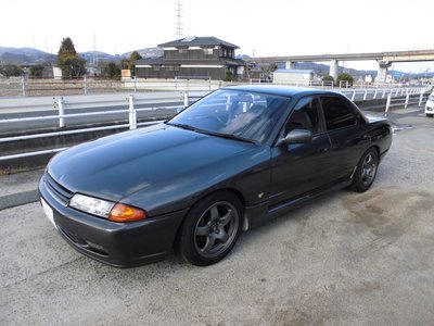 NISSAN SKYLINE - 1