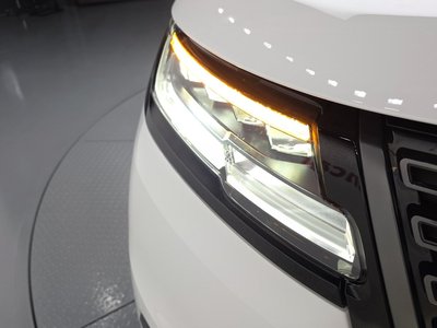 2025 LAND Rover RANGE ROVER VELAR photo 9
