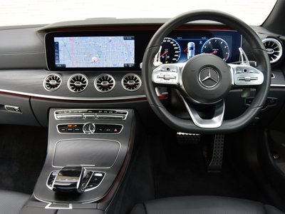 MERCEDES-BENZ E-CLASS COUPE - 9