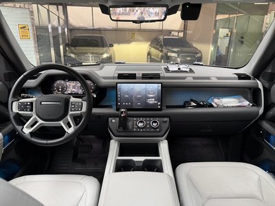 2024 LAND Rover DEFENDER — фото 10