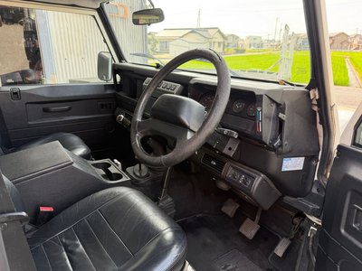 2004 LAND Rover DEFENDER thumbnail 13