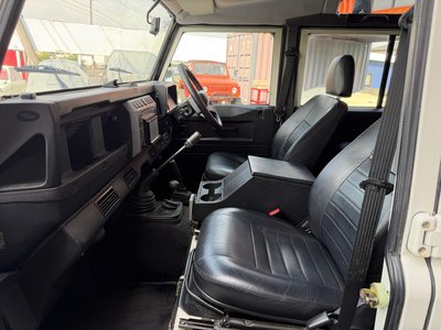 2004 LAND Rover DEFENDER thumbnail 24