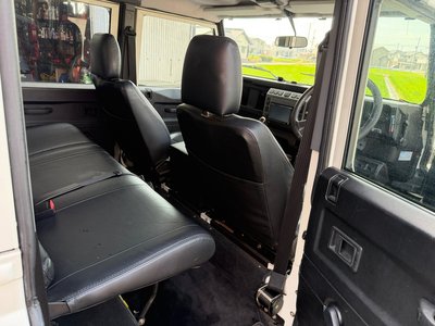 2004 LAND Rover DEFENDER thumbnail 21