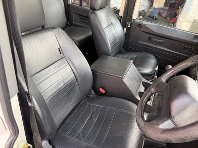 2004 LAND Rover DEFENDER thumbnail 18