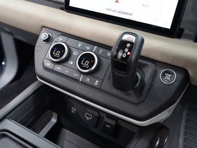 2021 LAND Rover DEFENDER 缩略图 38