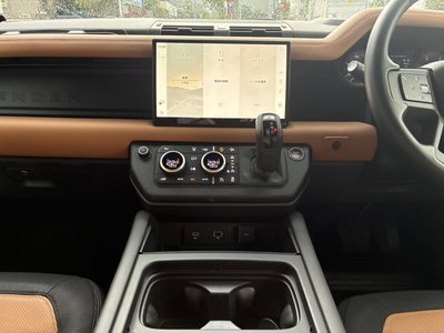 2023 LAND Rover DEFENDER thumbnail 14