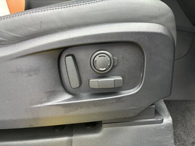 2023 LAND Rover DEFENDER thumbnail 12