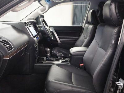 2023 Toyota LAND CRUISER PRADO — миниатюра 20