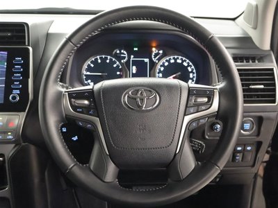 صورة 6 لـ 2023 Toyota LAND CRUISER PRADO