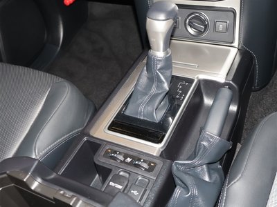 2023 Toyota LAND CRUISER PRADO — миниатюра 14