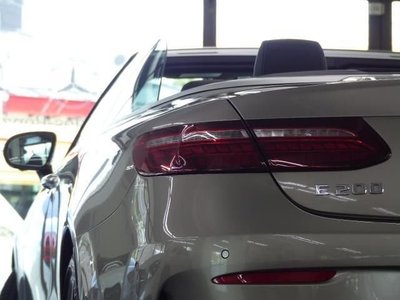 MERCEDES-BENZ E-CLASS - 8