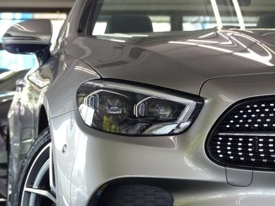 MERCEDES-BENZ E-CLASS - 6