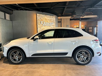 PORSCHE MACAN - 7