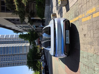 PORSCHE TAYCAN - 3