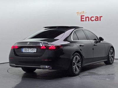 صورة 3 لـ 2024 Mercedes-BENZ E-CLASS