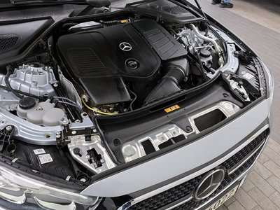 MERCEDES-BENZ E-CLASS - 7