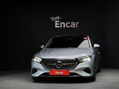 MERCEDES-BENZ E-CLASS - 2