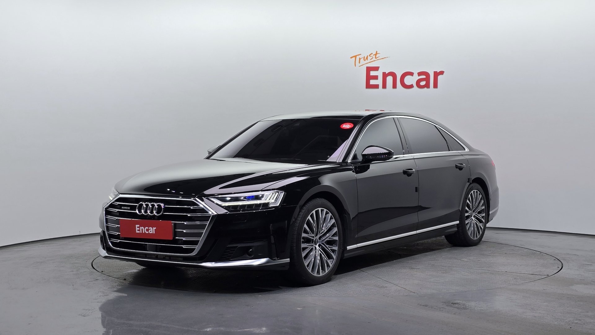 AUDI A8 - View 1