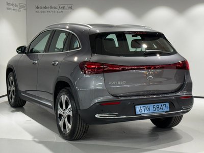 MERCEDES-BENZ EQA - 7