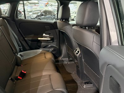 MERCEDES-BENZ EQA - 8