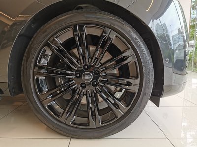 صورة 9 لـ 2024 LAND Rover RANGE ROVER
