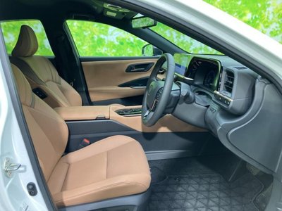 TOYOTA CROWN SPORT - 4