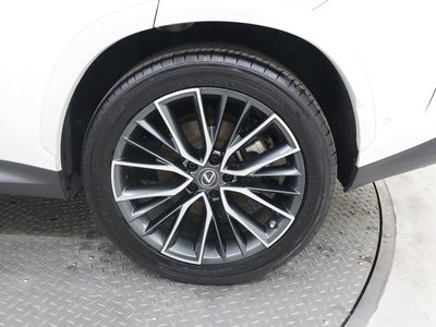 صورة مصغرة 30 لـ 2022 Lexus NX