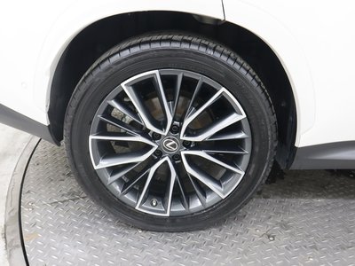 صورة مصغرة 28 لـ 2022 Lexus NX