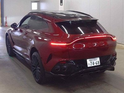ASTON MARTIN DBX - 2