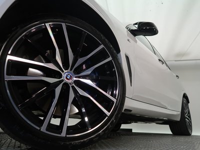 صورة 4 لـ 2023 BMW X5