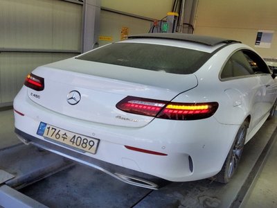 MERCEDES-BENZ E-CLASS - 3