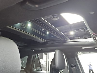 2024 Mercedes-BENZ GLC — миниатюра 18