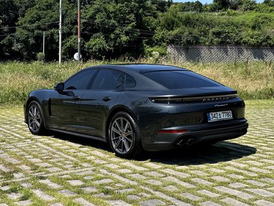 2025 Porsche PANAMERA 照片 8
