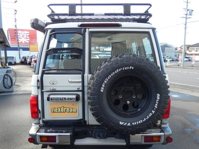 TOYOTA LAND CRUISER 70 2014 thumbnail 11