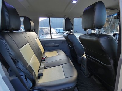 TOYOTA LAND CRUISER 70 2014 thumbnail 17