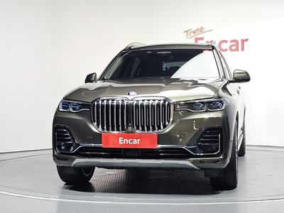 صورة 2 لـ 2021 BMW X7