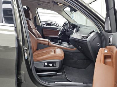 2021 BMW X7 — миниатюра 11