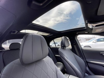 MERCEDES-BENZ E-CLASS - 4