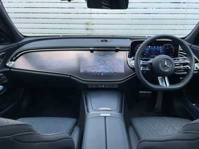 MERCEDES-BENZ E-CLASS - 3