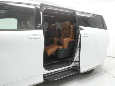 TOYOTA VELLFIRE - 3