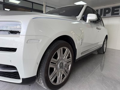 ROLLS-ROYCE CULLINAN - 10