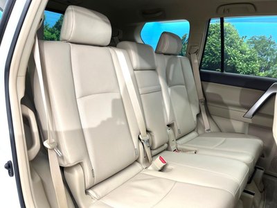 TOYOTA LAND CRUISER PRADO - 9