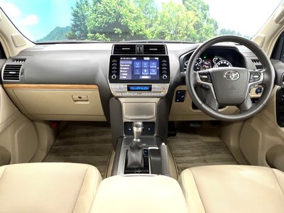TOYOTA LAND CRUISER PRADO - 2